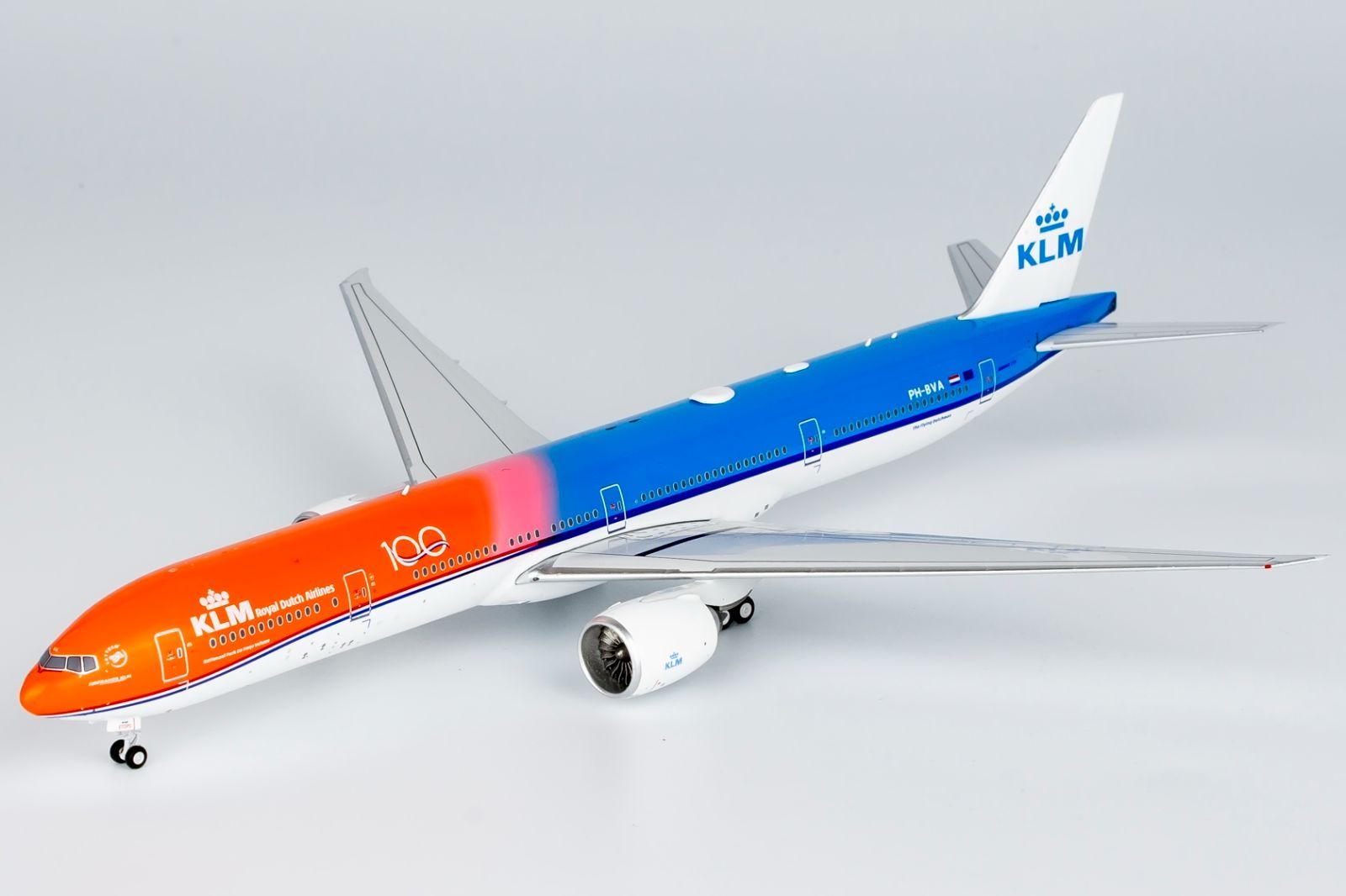 KLMオランダ航空 777-300ER オレンジプライド KLMオランダ航空の