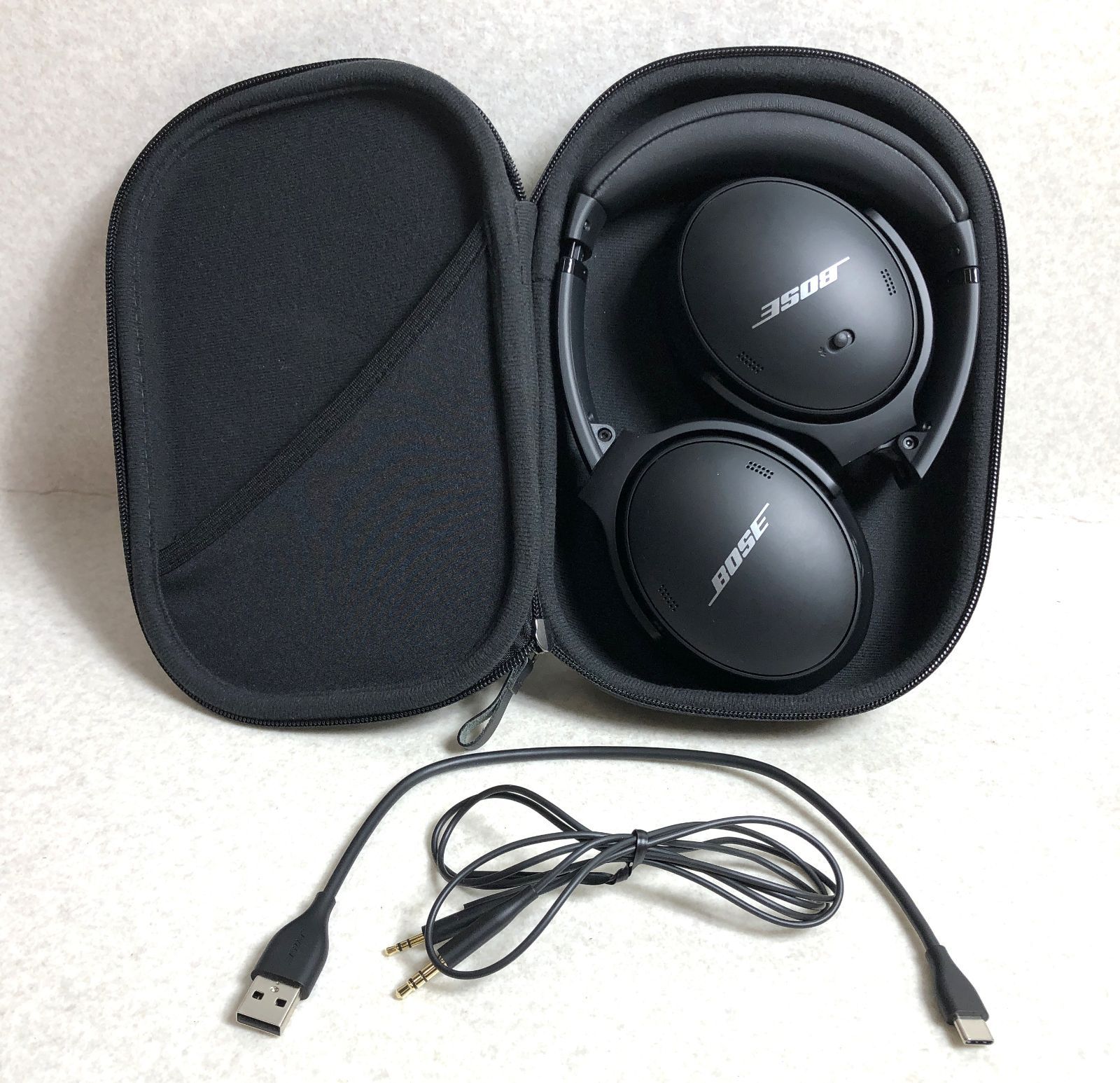 Bose ワイヤレスヘッドホン ブラック 収納ケース付き BOSE (ボーズ