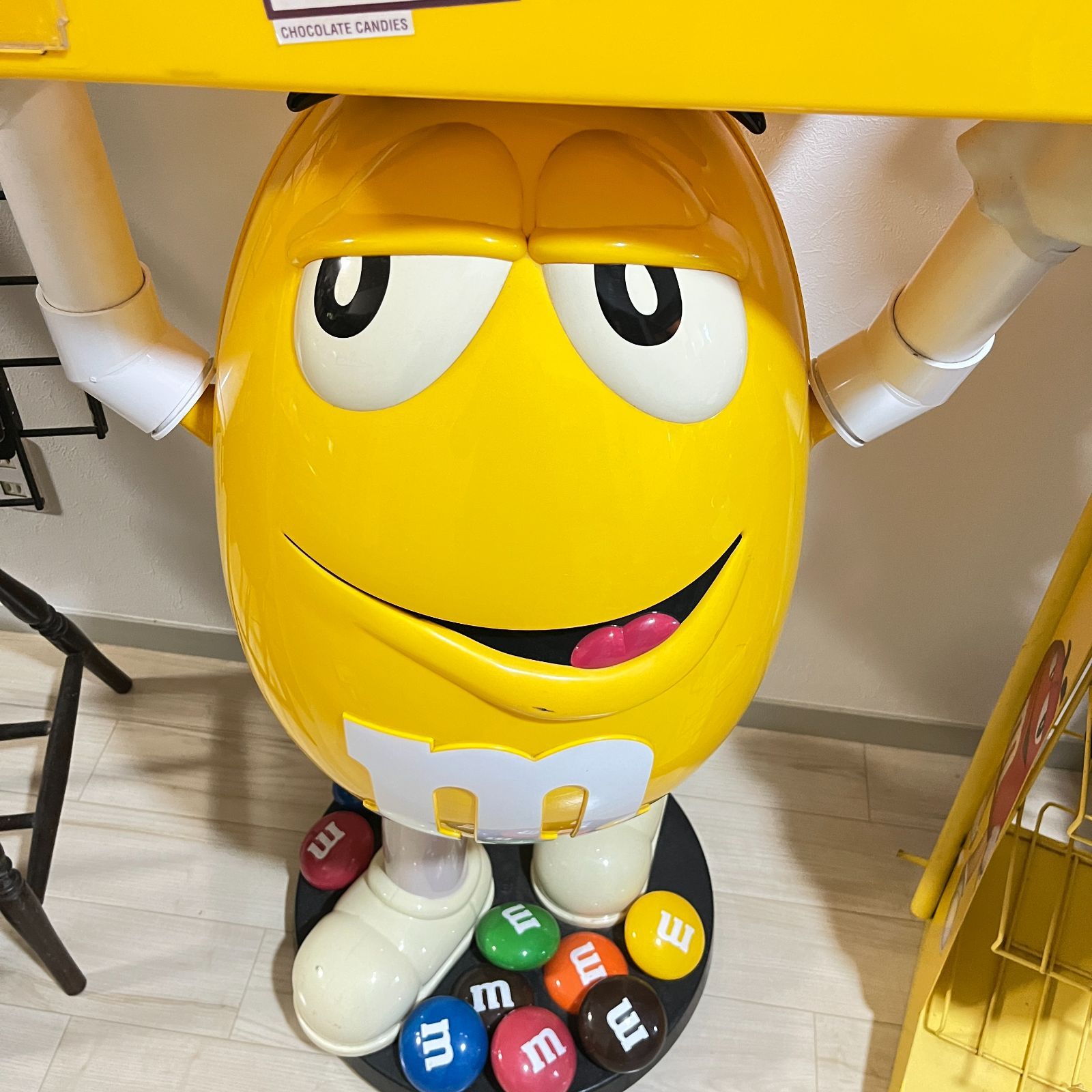 げんちゃん M&M's イエロー ディスプレイ Giant Yellow Peanut M&M