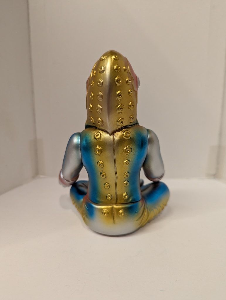 ブルマァク メトロン星人 ちゃぶ台付き 怪獣シリーズ メタリック