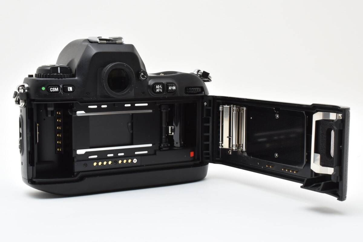 Nikon-FE 一眼レフカメラ フィルム仕様 Nikon FEとFE2フィルム一眼レフ