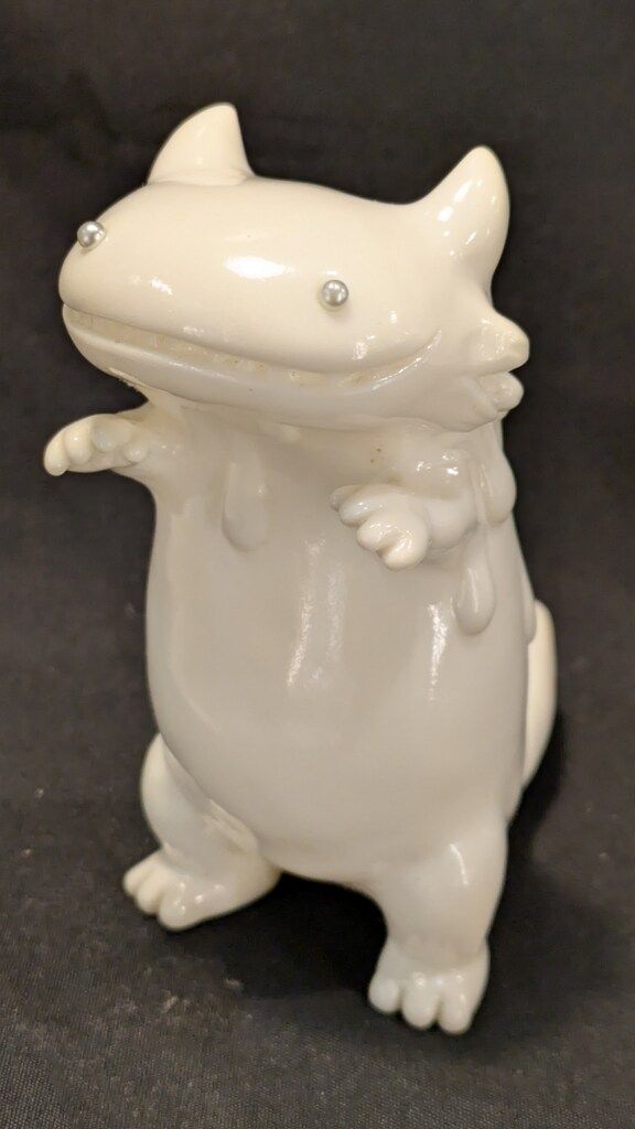 KORATERS SHOKO NAKAZAWA/T9G 山椒魚怪獣バイロン 白成型/銀目