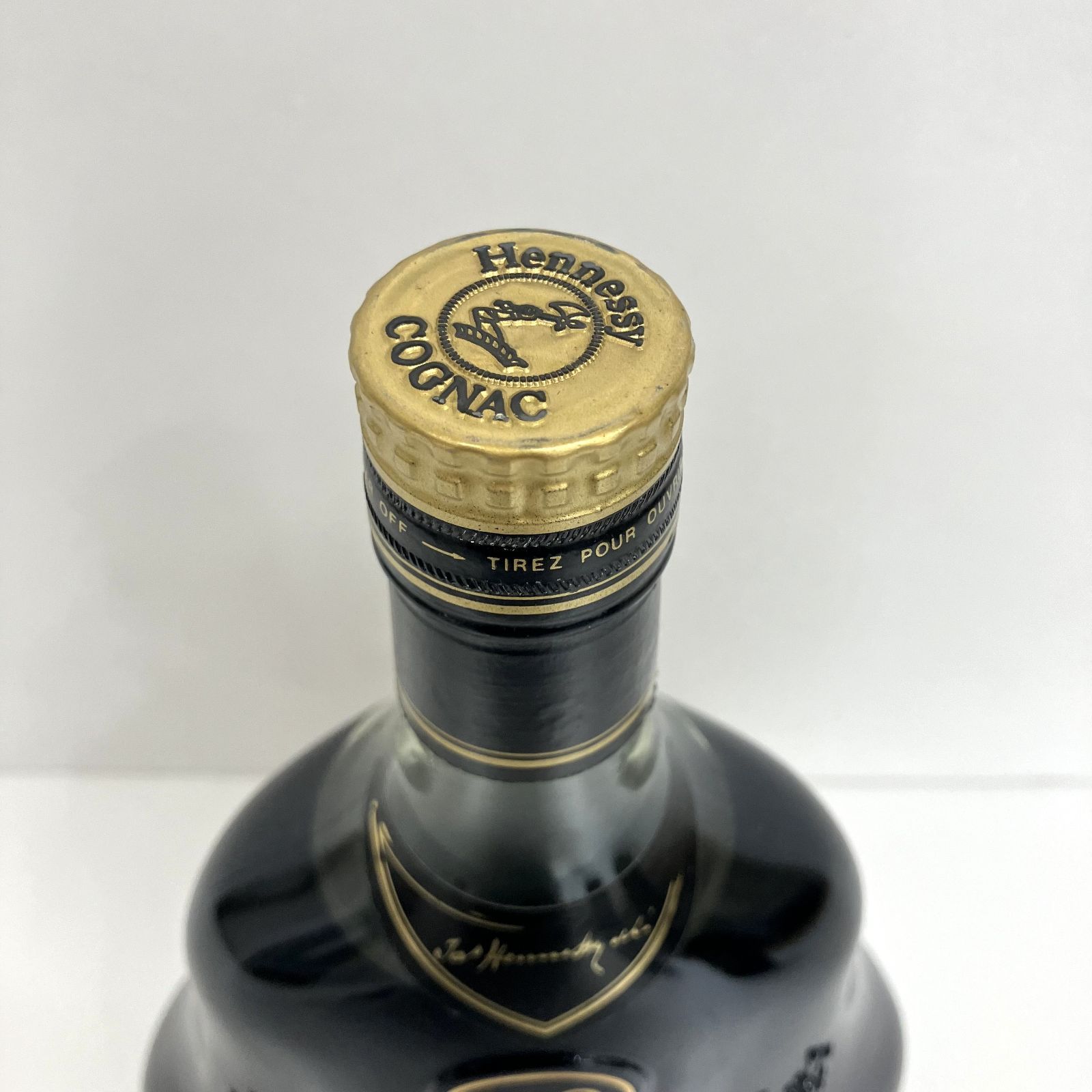 ヘネシー パラディ 金キャップ グリーンボトル 40% 700ml Henessy