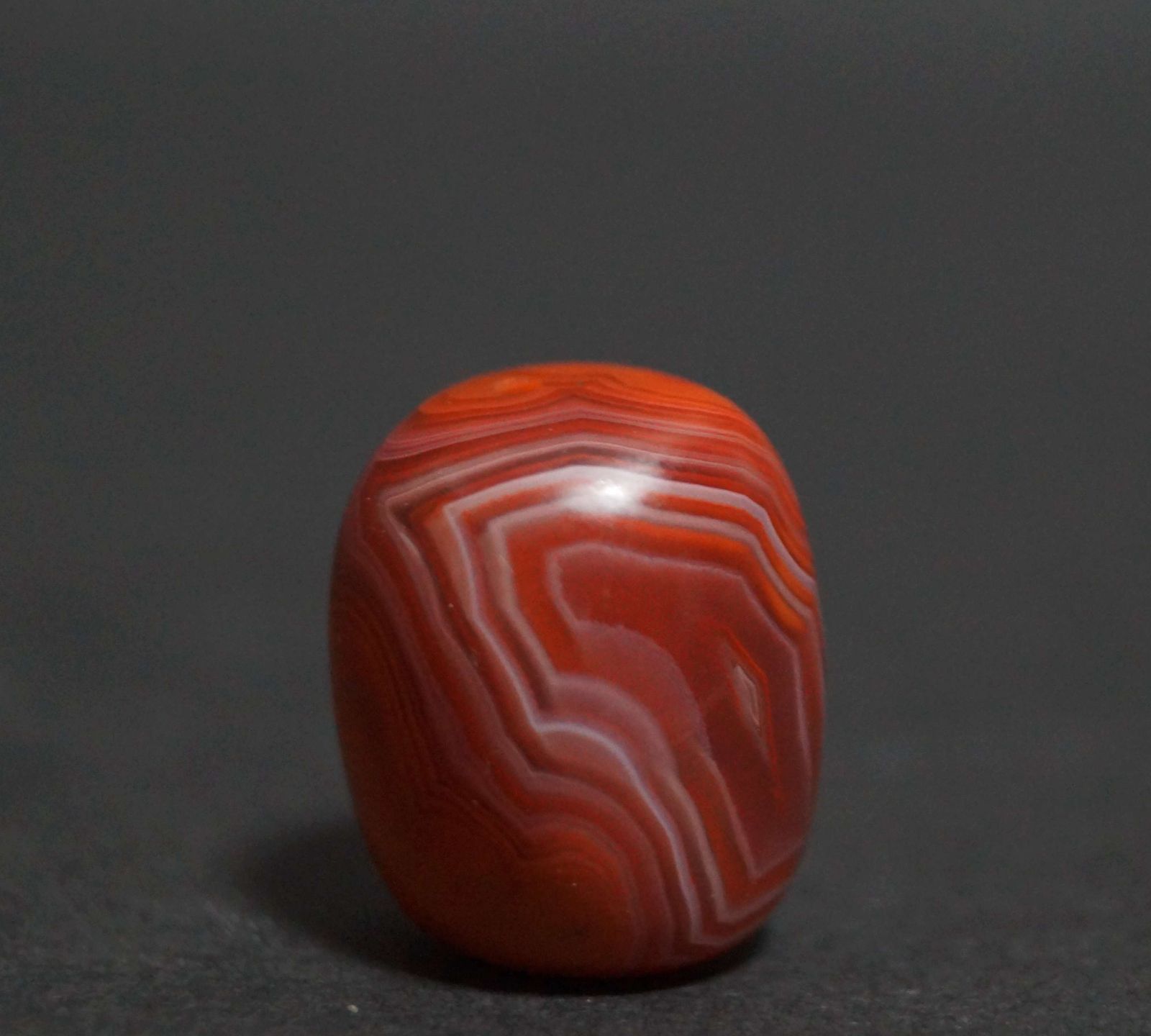 オールドチベット 老メノウ瑪瑙 算盤玉形 特大根付 緒締玉 アゲート