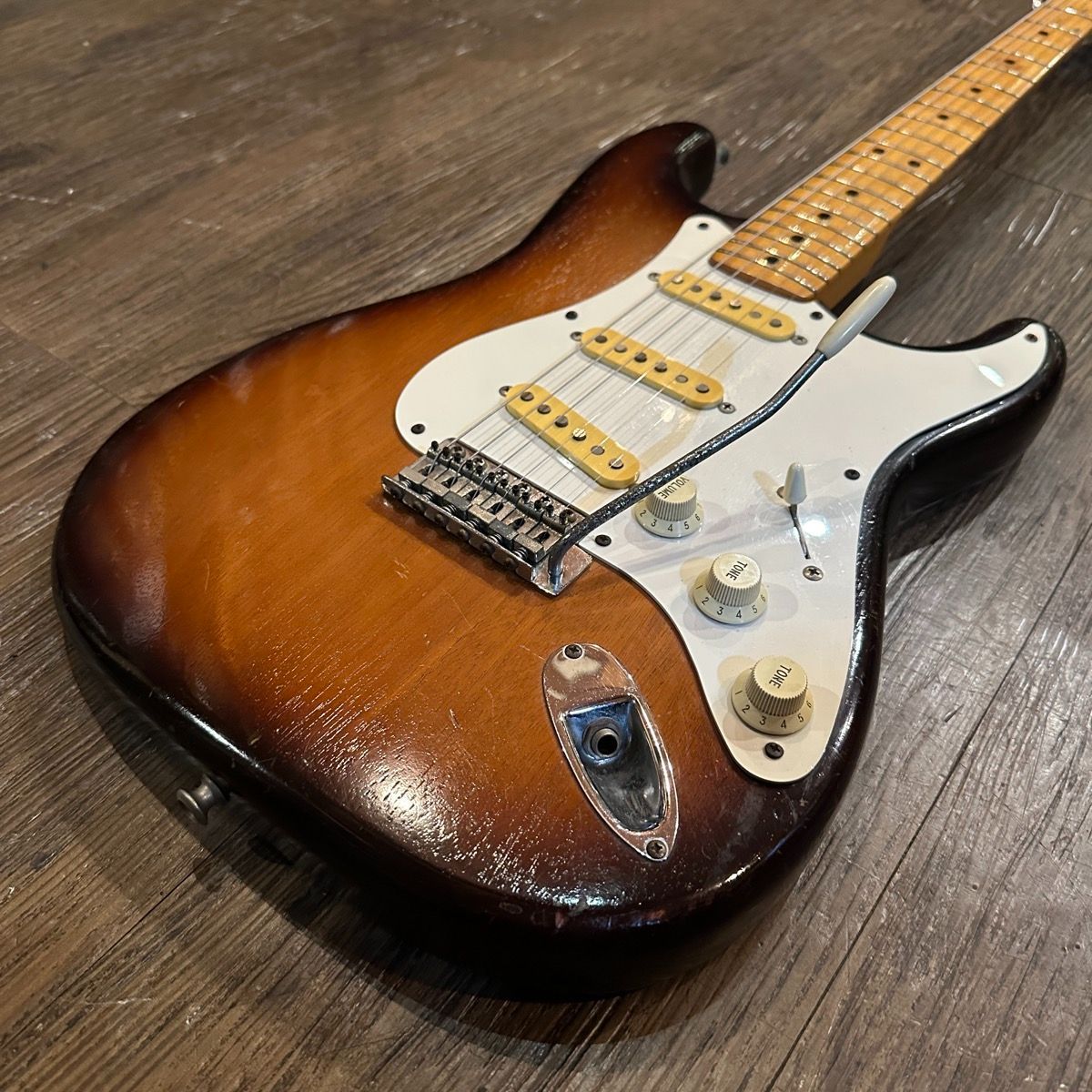 fernandes 石ロゴFST-85 ハードケース フェルナンデス フェルナンデス