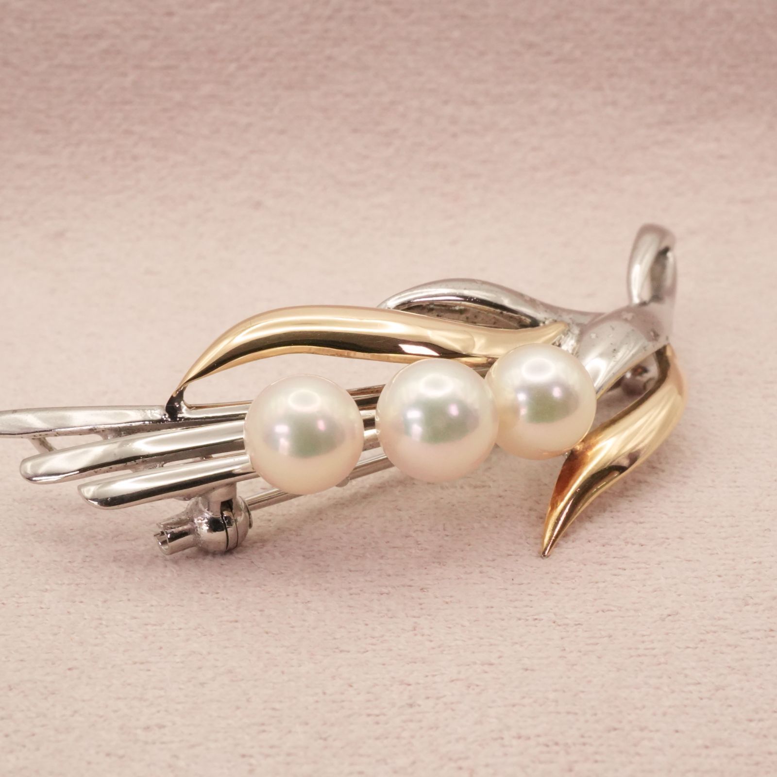 リーフモチーフ シルバー×K18 パール コンビ ブローチ/25-967S - メルカリ