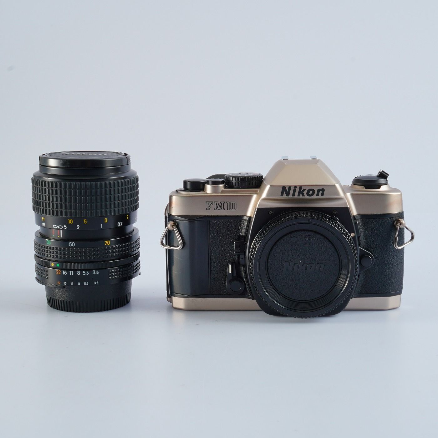 Nikon ニコン FM10 + Ai-S ZOOM Nikkor 35-70mm ベスト F/3.5-4.8 MF