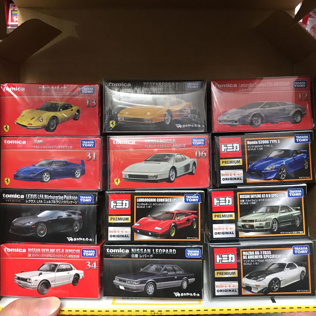 タカラトミー トミカプレミアム発売記念仕様 12台セット(乗用車)｜売買