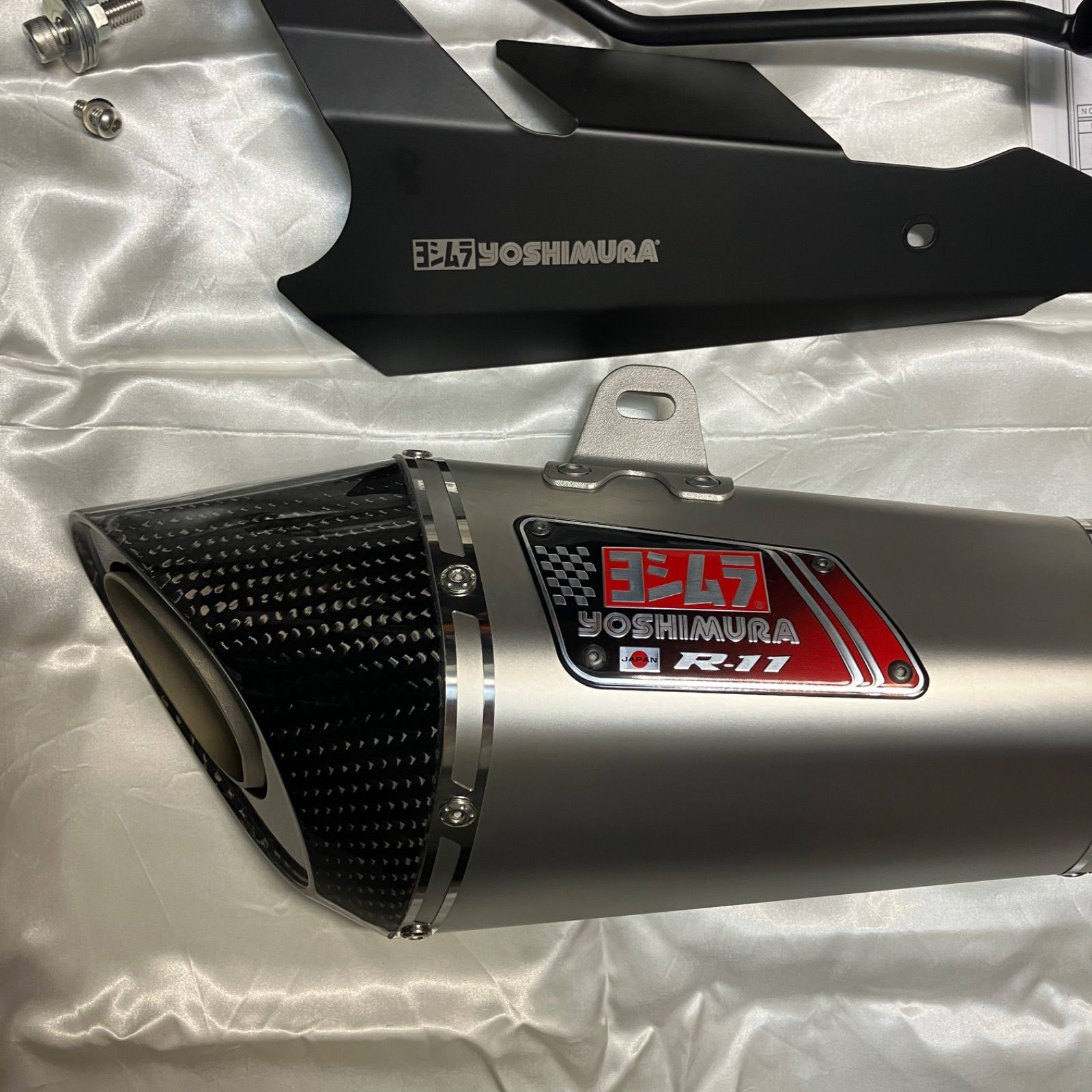 美品 SUZUKI 新型KATANA(カタナ) ヨシムラR11スリップオンマフラー SSF