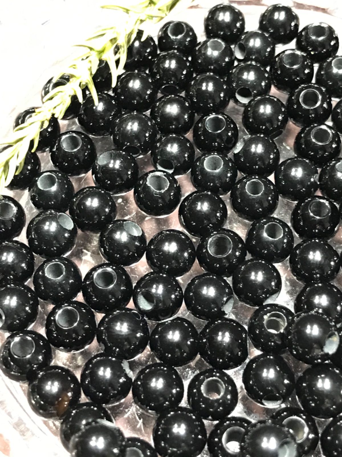 公式 大きめ穴◉約6mm玉【ブラックオニキス/黒瑪瑙】2mm穴パーツ100個