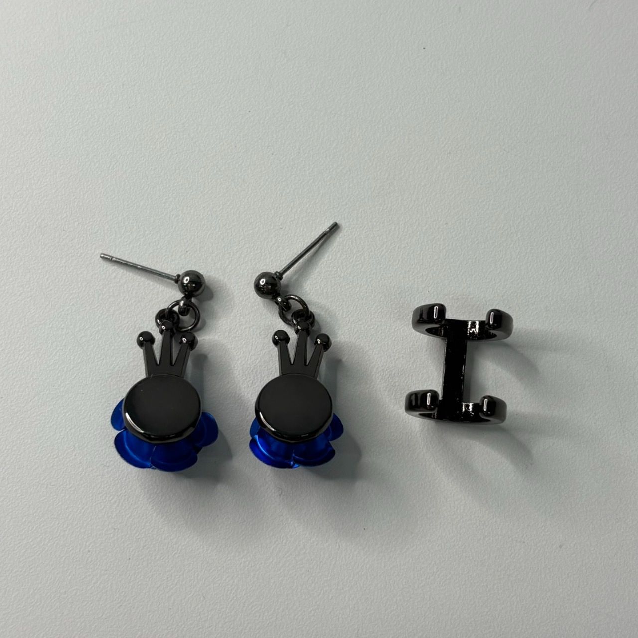 Ado ファッショナブル ピアス カムパネルラ 新品未開封 Ado