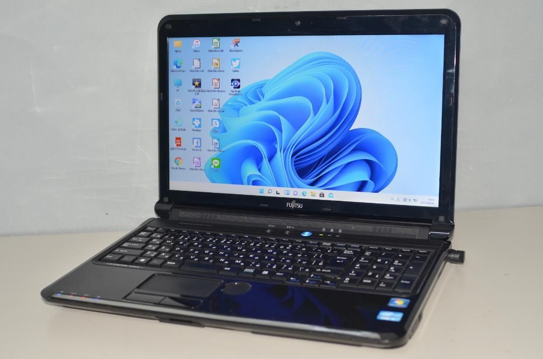 最新Windows11+office 大容量HDD1TB 富士通 AH54/D 高性能 第二世代i3