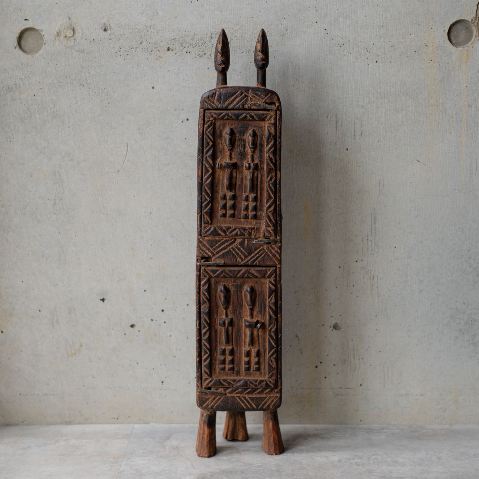 ドゴン族 薬箱 アフリカンアート 木製彫刻 ドゴン族 薬箱 アフリカン