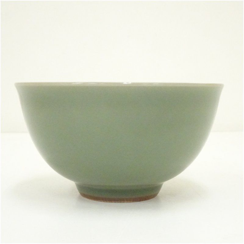 三代 諏訪 蘇山 青磁 茶碗 見込 菊紋 平茶碗 B-10 諏訪蘇山