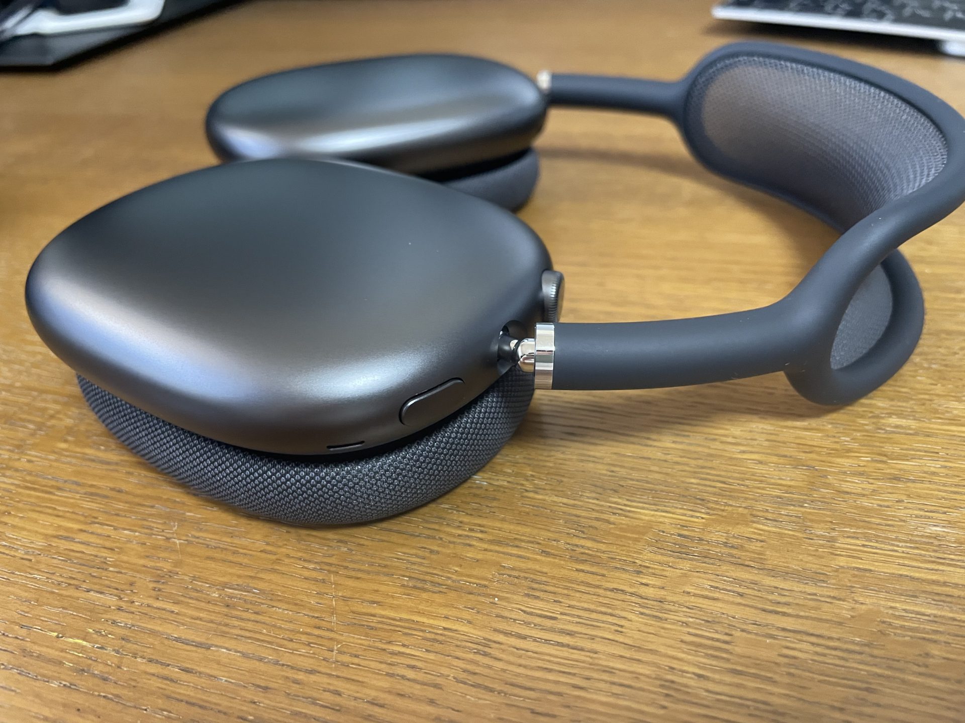 airpodsmax airpods max スペースグレー AirPods Max - Apple（日本）