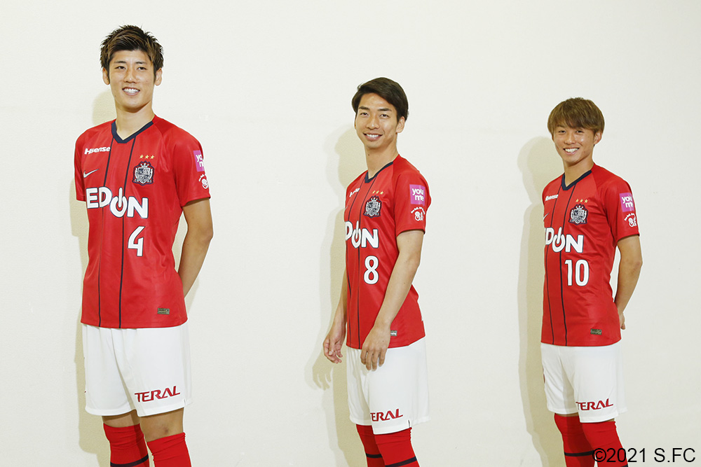 広島東洋カープ、サンフレッチェ広島 共同記念ユニフォーム着用の