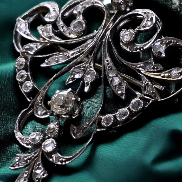 ギャラリーアートフェリーチェがご紹介するアンティークのダイヤモンド