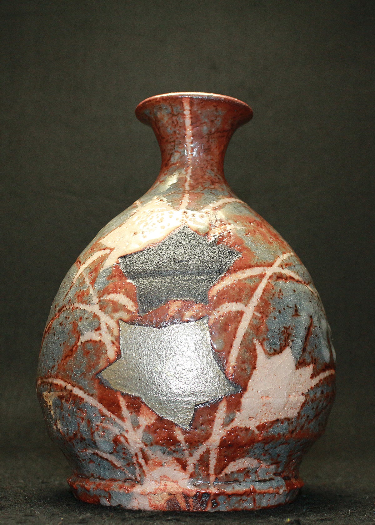 25840 若尾利貞 鼡志野花入（安藤箱） – アート飛田