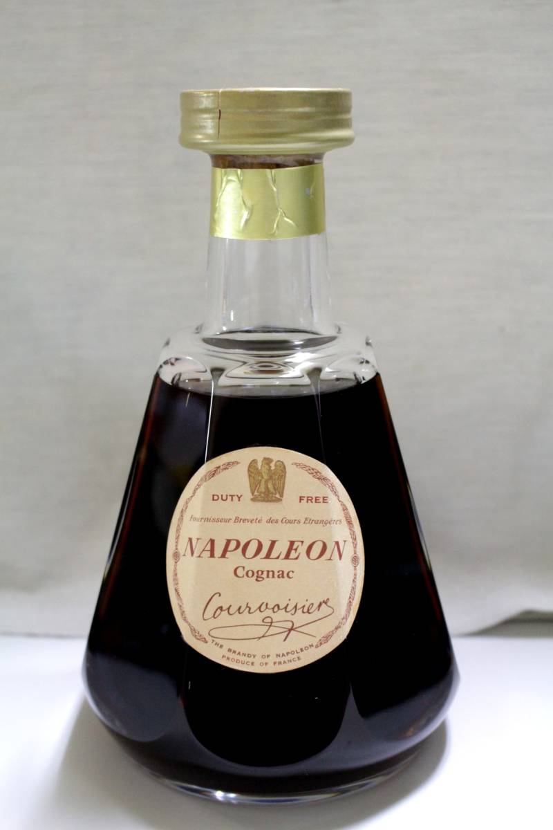 クルボアジェ ナポレオン バカラボトル 700ml 【古酒】