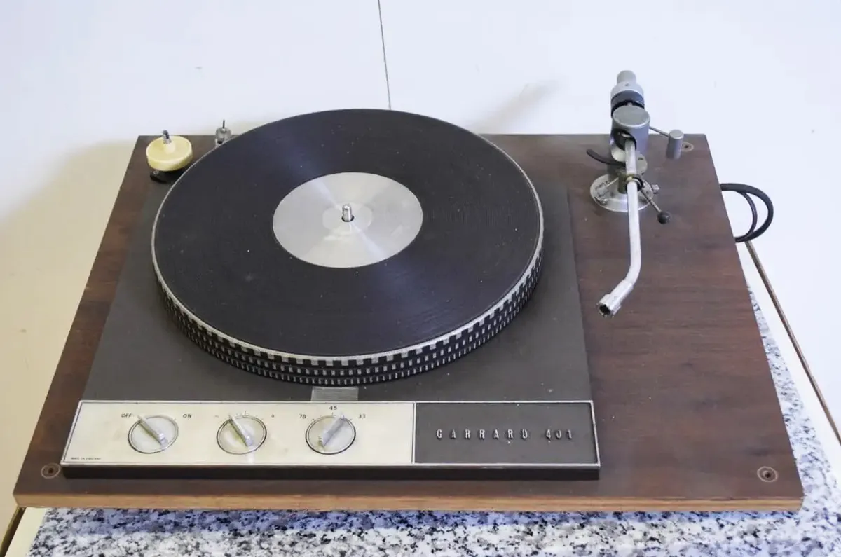 GARRARD ガラード ターンテーブル Model 401 | オーディオの買取屋さん