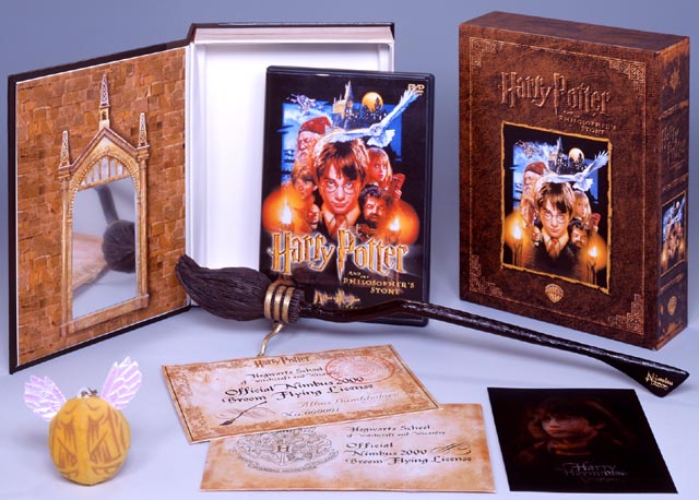 ハリー・ポッターと賢者の石 DVDスペシャルBOX 金のスニッチバージョン