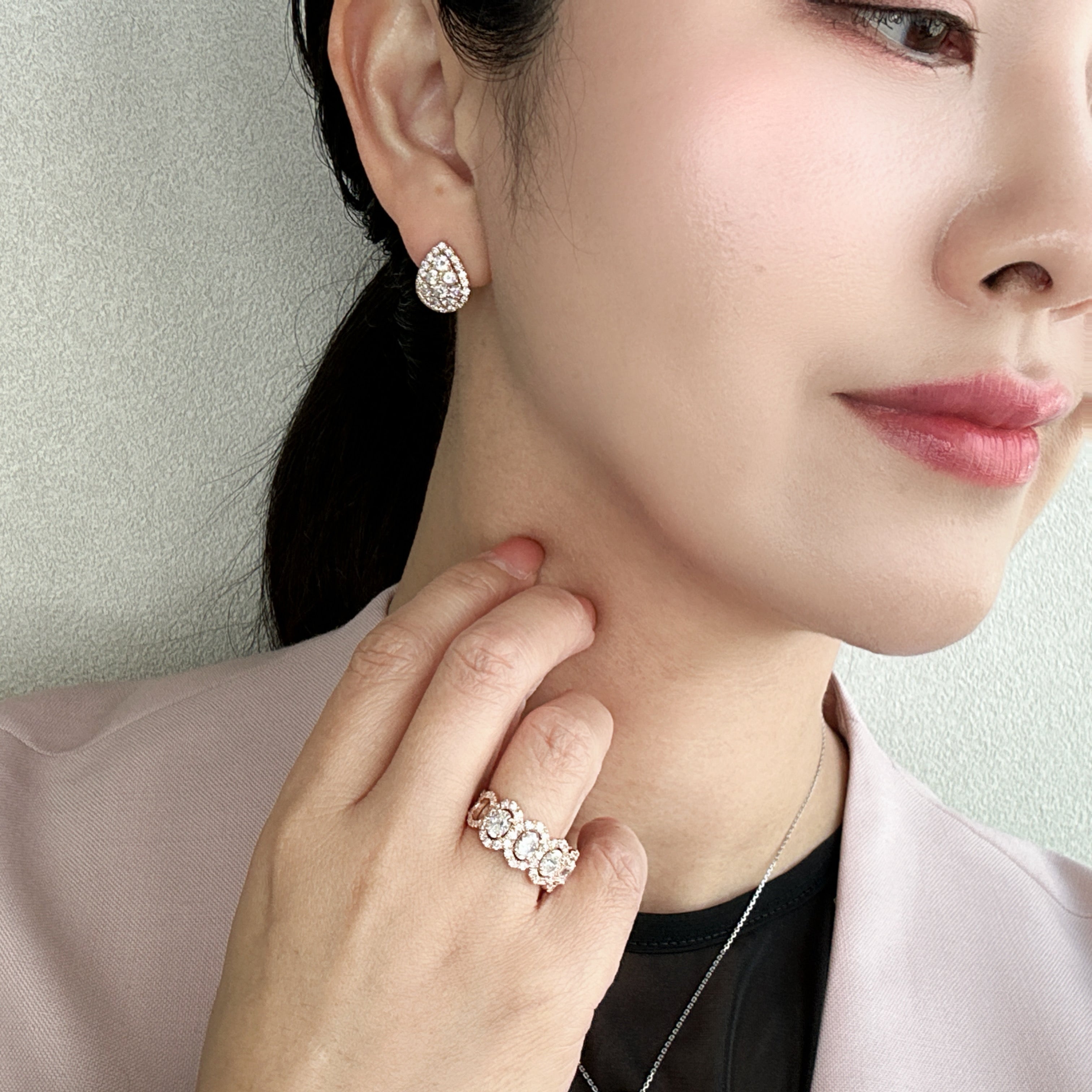 布袋寅泰G柄イヤリング、ピアス ツアーグッズ。G Mark ピアスと