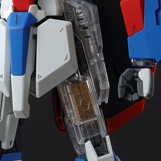 MG 1/100 MSZ-006 Zガンダム Ver.2.0(プラスクリア外装)│株式会社