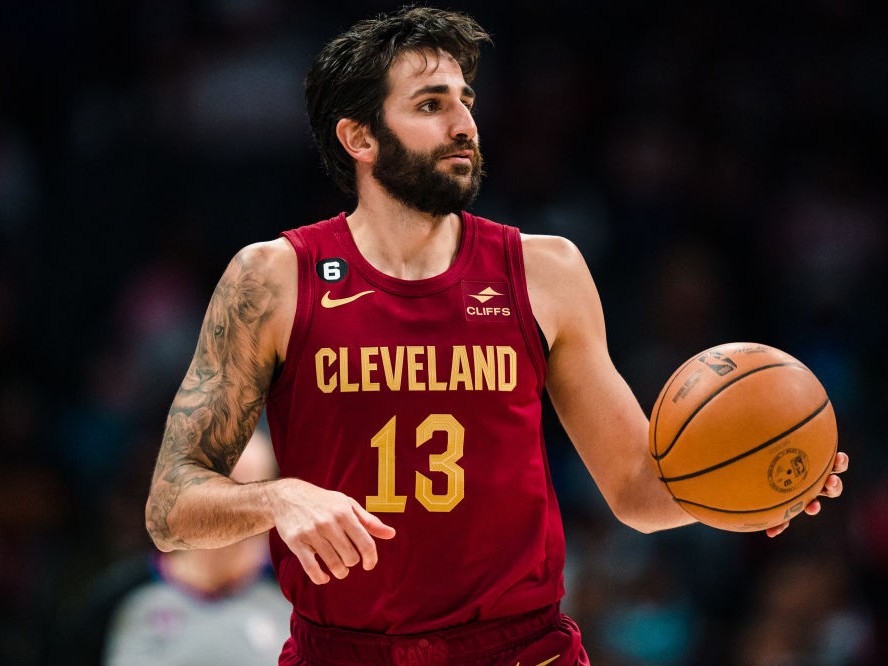 直筆サイン入り写真 リッキー・ルビオ NBA ユタ・ジャズ SA鑑定済 2025