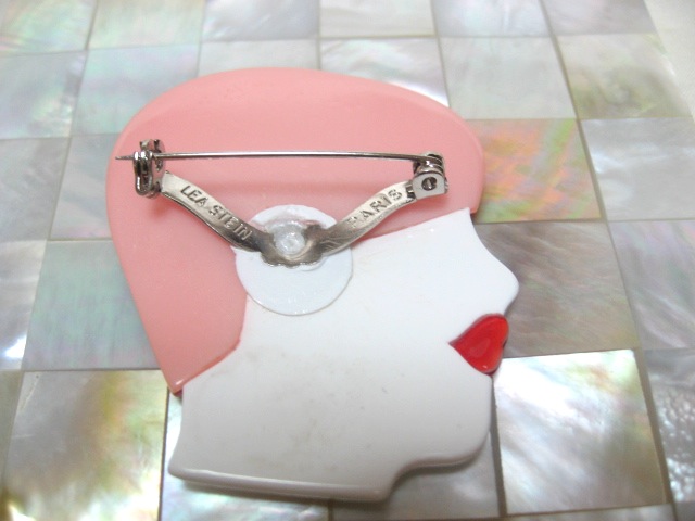 LEA STEN PARIS リアスタンヴィンテージブローチアールデコレディー