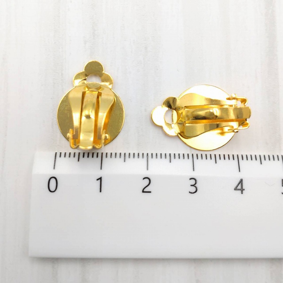 1個売り】 イヤリングパーツ 14金 ホワイトゴールド ネジ式イヤリング