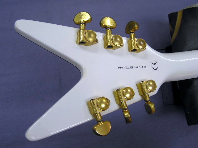 DEAN V SERIES / V WHITE GOLD – 神戸ギターショップ B-West