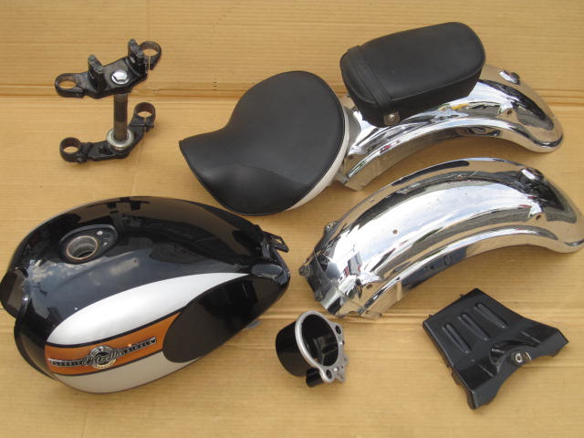 エストレヤの純正パーツが入荷しました。 | バイクパーツのジャンク