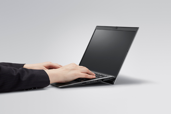 VAIO Pro PG | 法人向け VAIO｜VAIO公式 オンラインストア｜VAIO STORE