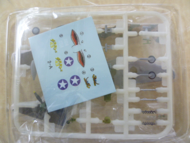 エフトイズ 1/144戦闘機 ウイングキットコレクション Vol.7 P-40E