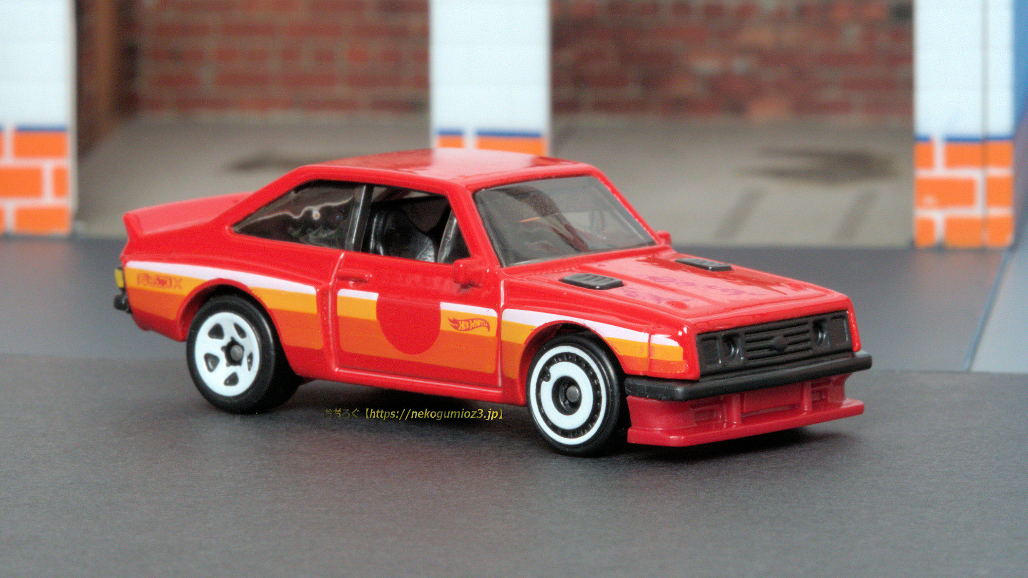 Amazon | UT 1/18 フォード エクスペディション エディバウアー レッド