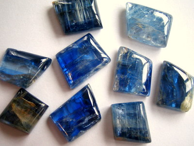 Nepal Kyanite ヒマラヤの青い石 | 金属工芸MASUDAのネパールカイヤナイト