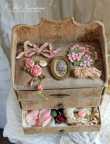 アンティークカルトナージュチェストとリボンワークパーツ。 | Ô BEL