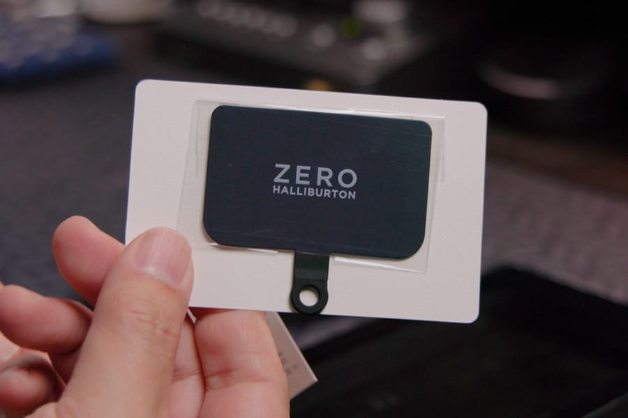 圧倒的な安心感！ゼロハリバートンの手帳型iPhone 15 Pro用ケース