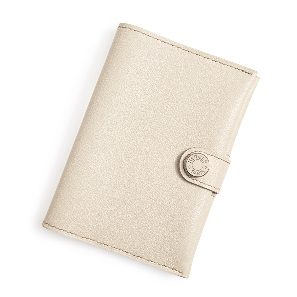 大人旅行を上品に格上げ】HERMES パスポートケース 《R.M.S.》 HERMES