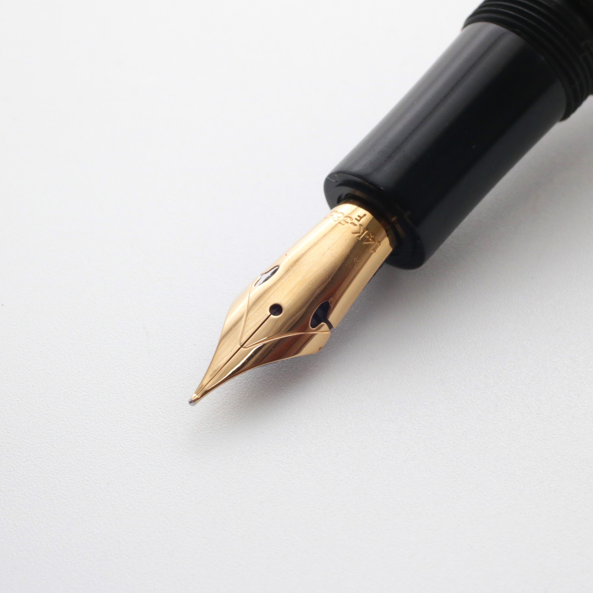 綴り屋 アーチザンコレクション ブライヤー 【公式通販】