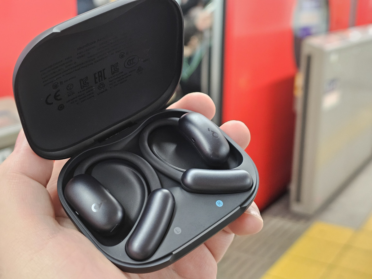 Anker最新オープンイヤー型イヤホン「Soundcore AeroFit 2」レビュー