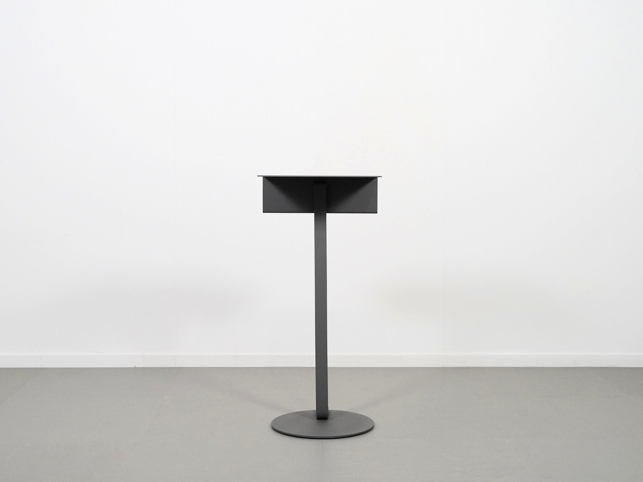 無印良品 スチールサイドテーブル モノ コンスタンチン・グルチッチ