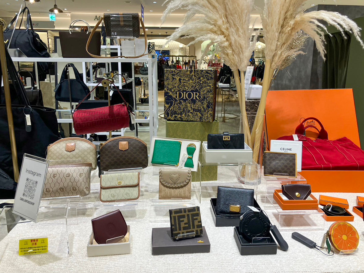 LOUIS VUITTON エピ ポルトフォイユ・ジョイ イヴォーワル 三つ折り財布