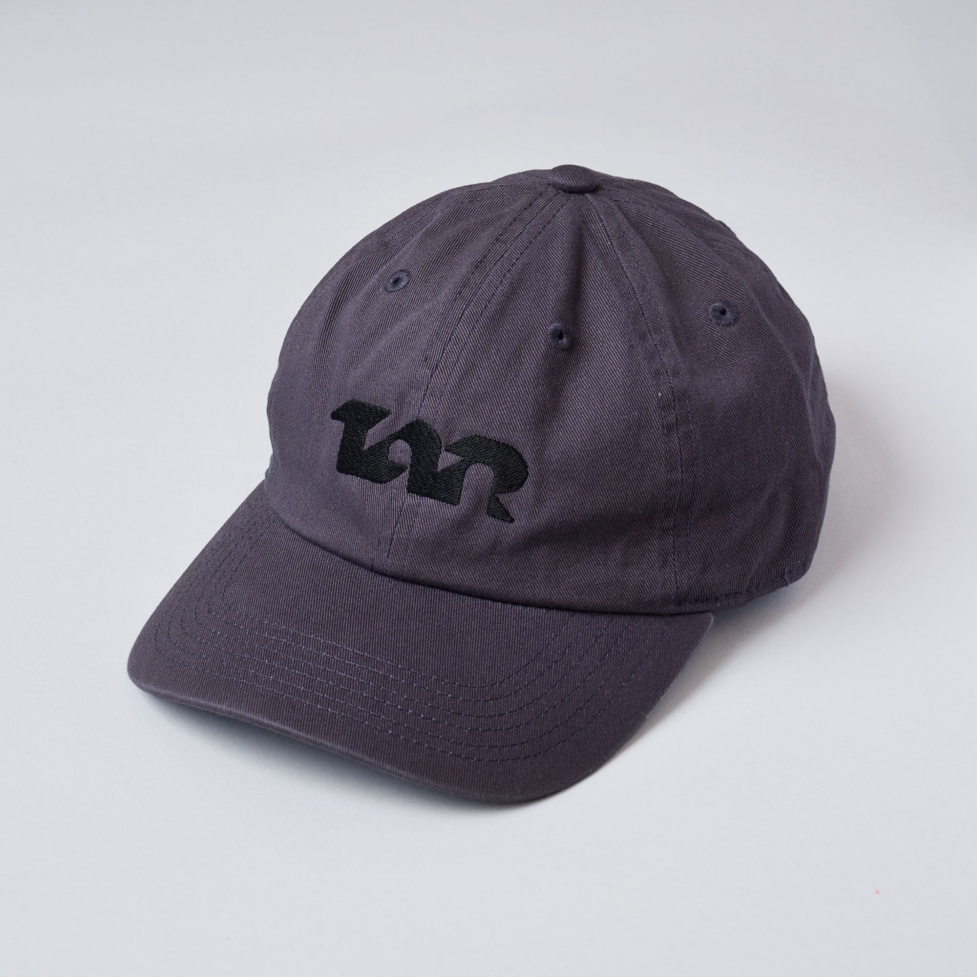 tar ロゴ刺繍キャップ チャコール｜【公式通販】Case Study Store