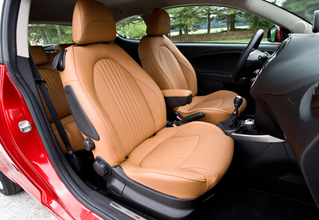 ミト（アルファロメオ）1．4ターボスポーツ（2009年5月）｜カタログ