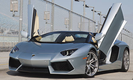 アヴェンタドール（ランボルギーニ）LP700－4ロードスター（2014