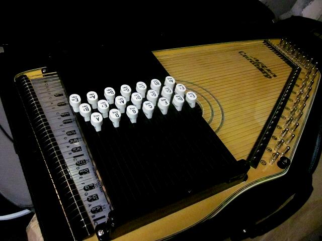 チューニング済み】 アンプに繋げる AutoHarp マイクつき コードハープ