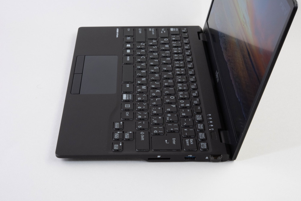 Windowsノート本体 LIFEBOOK UH-X i7-1255U/16GB 634g Windowsノート