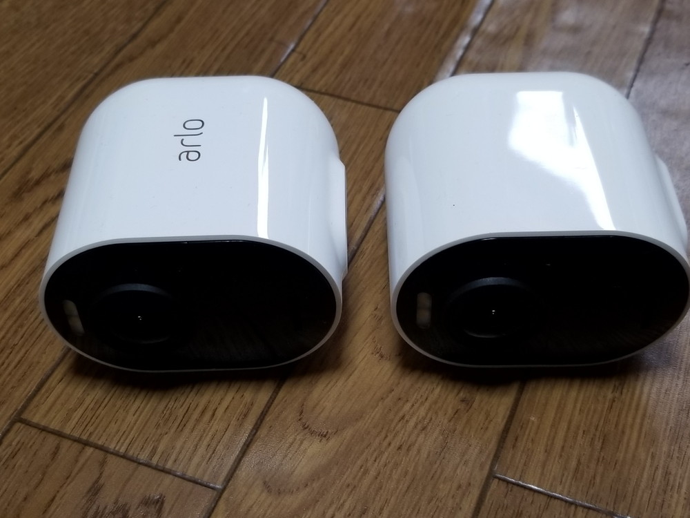 意外と簡単、家庭向け4K防犯カメラ「Arlo Ultra」を自宅に設置してみた