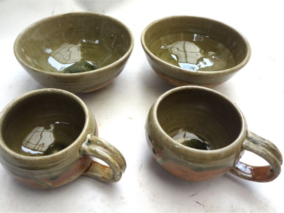 真作保証】 森里香山 伊賀焼 蹲 共箱・共布 真作保証】 森里香山 伊賀